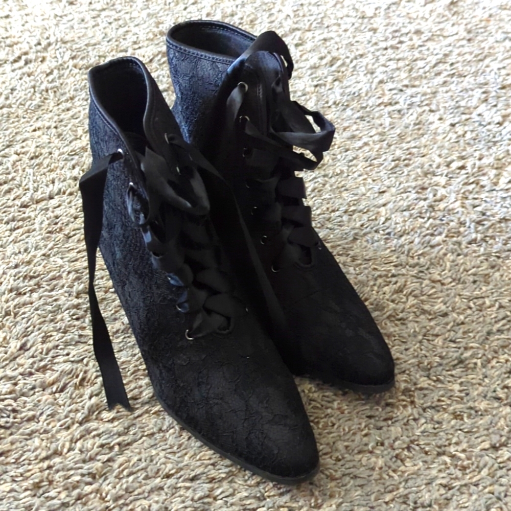 Black lace boots with laces